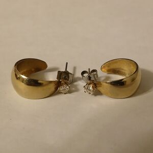 Vintage Gold Tone Rhinestone Detail Arch Cuff Earrings